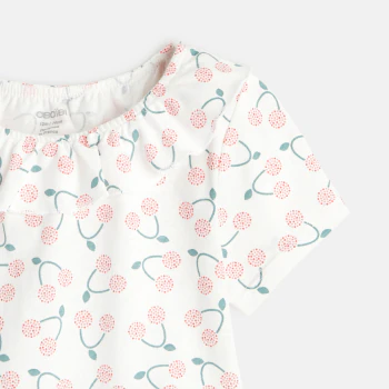 Pink ruffled collar T-shirt