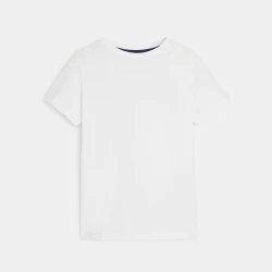 تي شيرت أبيض أساسي بأكمام...