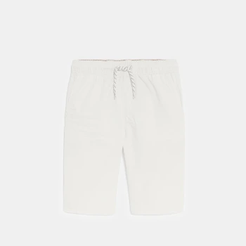 شورت برمودا قماش سادة بقصّة سلم، باللون الأبيض للأولاد