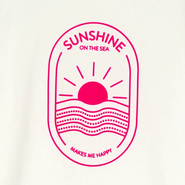 تي شيرت باللون الأبيض للفتيات، مُزيَّن برسالة مطبوعة عليه تي شيرت باللون الأبيض للفتيات، مُزيَّن برسالة مطبوعة عليه