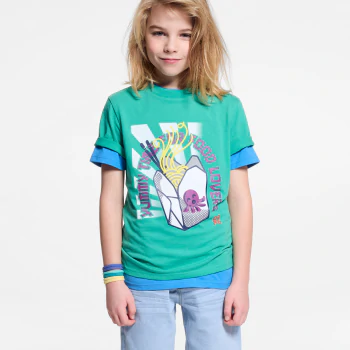 Boy's green Japanese-style patterned T-shirt with short sleeves