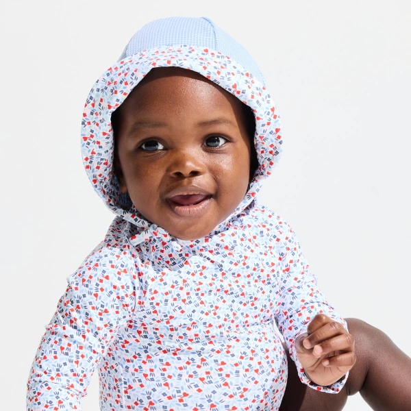 بدلة سباحة بطبعة الأزهار، مضادة للأشعة فوق البنفسجية باللون الأحمر للفتيات الصغيرات بدلة سباحة بطبعة الأزهار، مضادة للأشعة فوق البنفسجية باللون الأحمر للفتيات الصغيرات