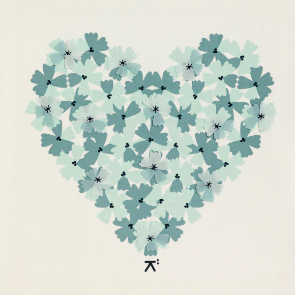 Girl's ecru heart motif T-shirt
