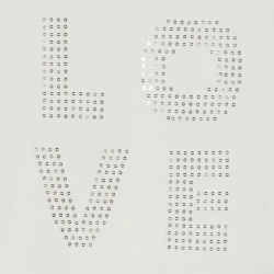 تيشيرت أبيض مزين بكتابة...