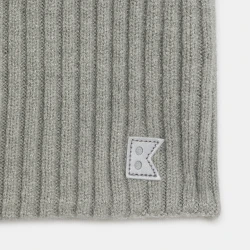 وشاح سنود مضلع باللون...