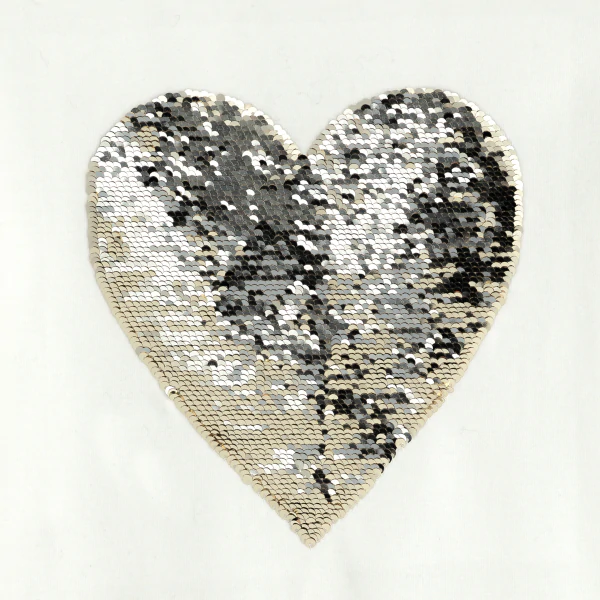 Girl's white heart T-shirt with magic sequins