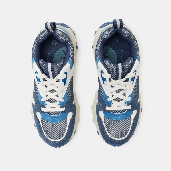 حذاء رياضي للجري باللون الأزرق للفتيان حذاء رياضي للجري باللون الأزرق للفتيان