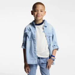 تي شيرت رياضي للفتيان باللون الأبيض