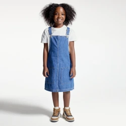 فستان سالوبيت من الدنيم باللون الأسود للفتيات.