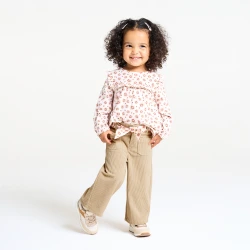 بنطلون فضفاض من الثوب المخملي المضلع، بلون البيج للفتيات الصغيرات.