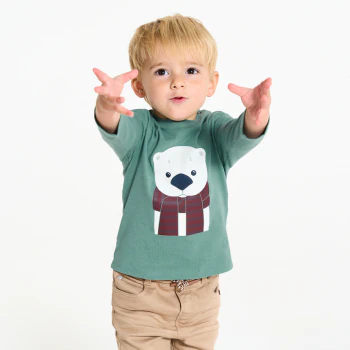 Baby boy's green long-sleeve bear-neck T-shirt