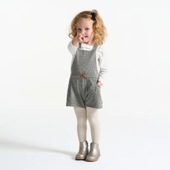 سالوبيت قصير أنيق ودافئ وتيشيرت رمادي لطفلة رضيعة