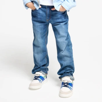 بنطلون جينز بقصة واسعة ومتين جدًا، باللون الأزرق للأولاد